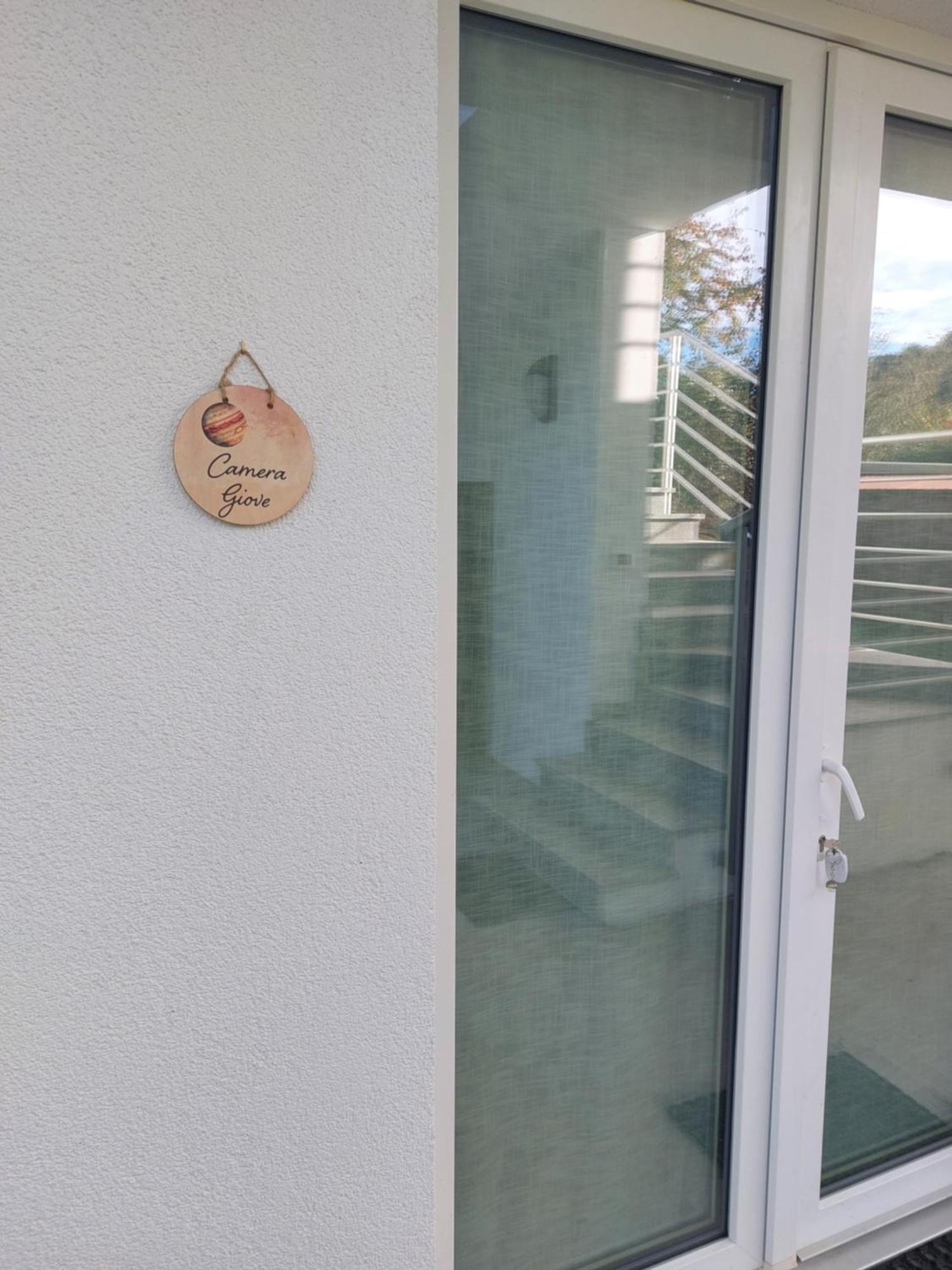Skylab Hotell Gozzano Exteriör bild